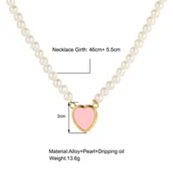 Luxurious Artificial Pearl Necklace with Green Heart Pendant - Picture 4 of 4